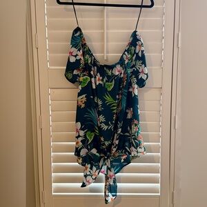 Verse Off-The-Shoulder Tropical Blouse